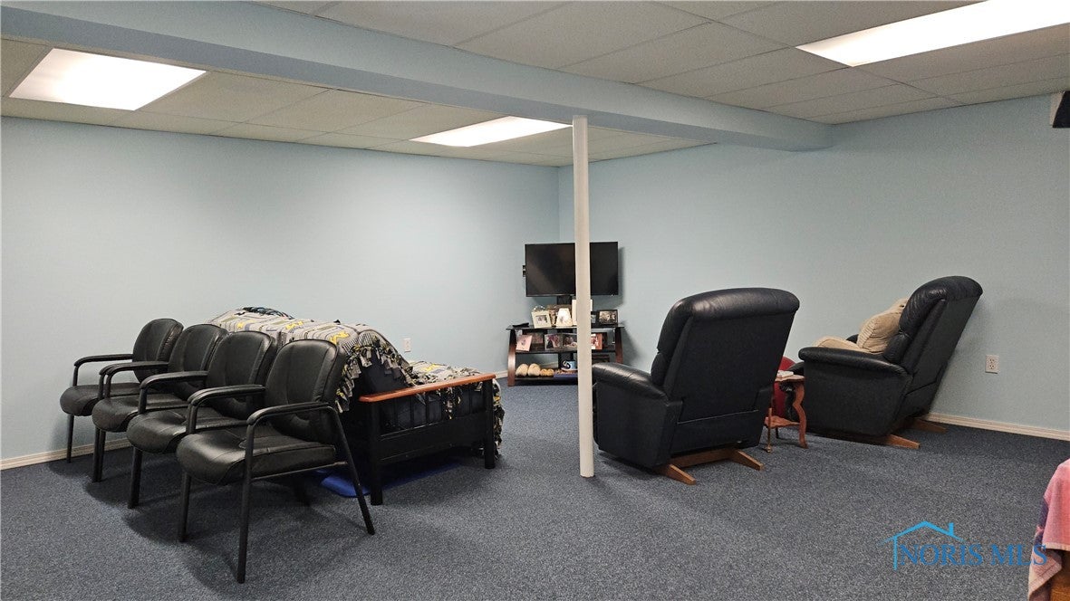 109 South Stadium Road Oregon, OH 43616 - Photo 10 of 27 Gallery Image 10