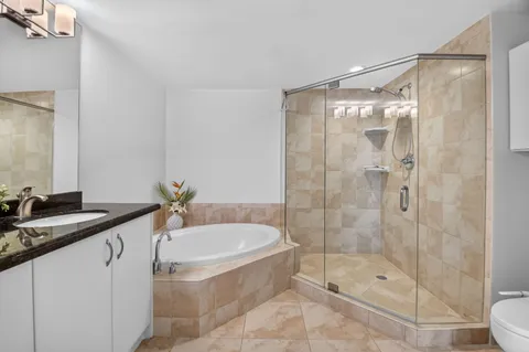 $649,000 | 403 South Sapodilla Avenue, Unit 307, West Palm Beach, FL 33401