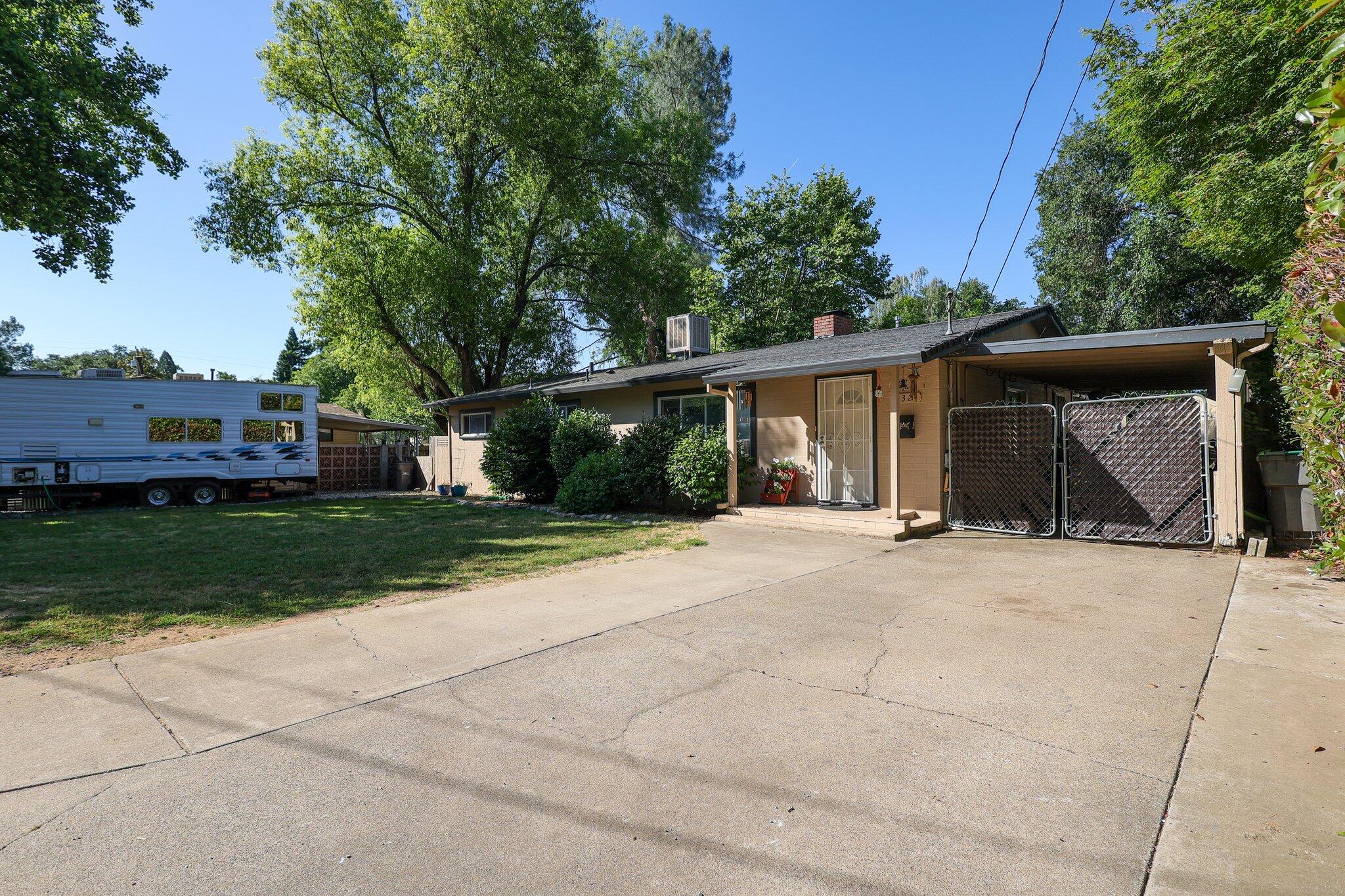3324 Bardick Road Anderson, CA 96007 - Photo 3 of 27 24-web-or-mls-LZ0A0204