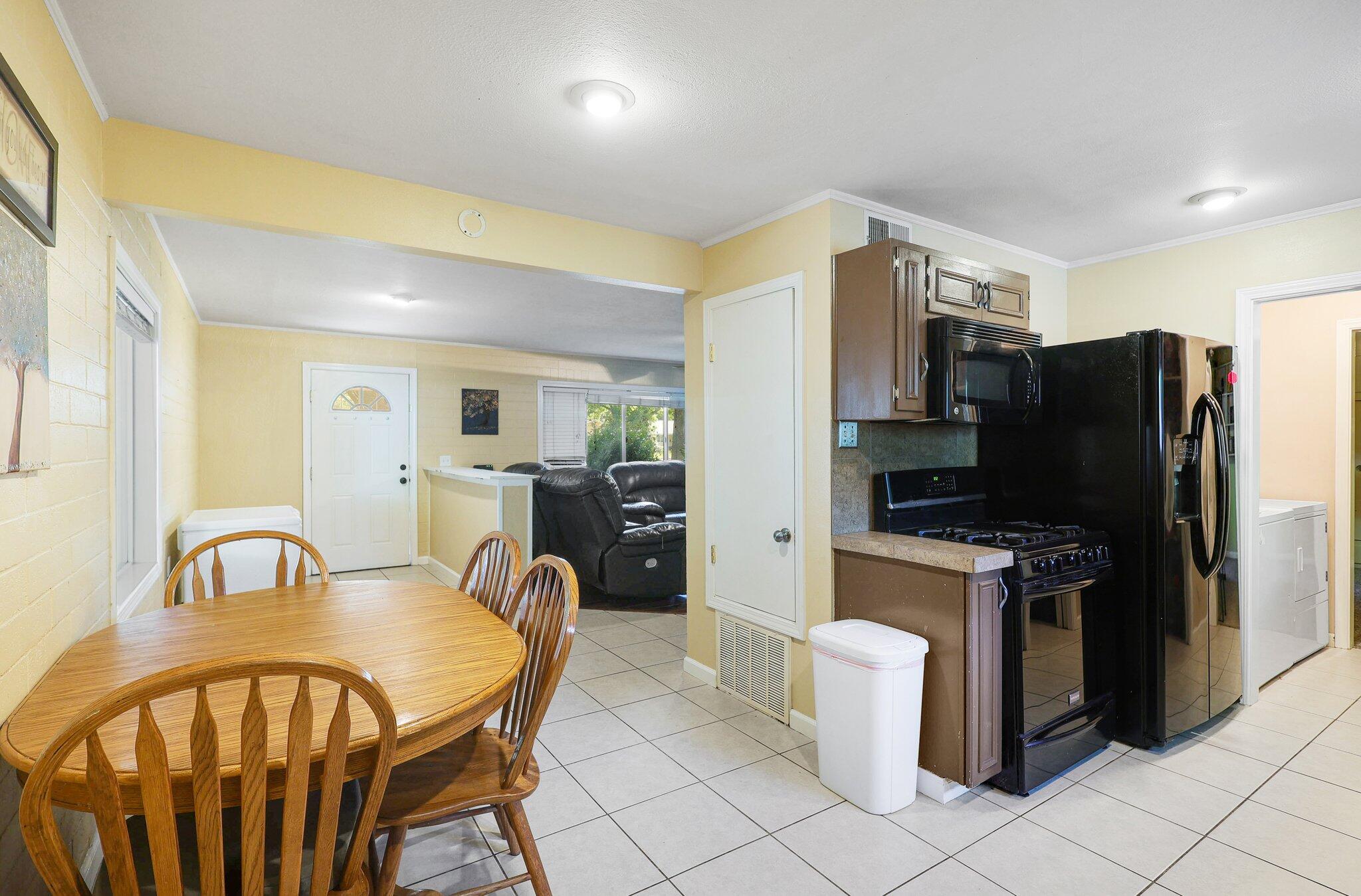 3324 Bardick Road Anderson, CA 96007 - Photo 9 of 27 5-web-or-mls-LZ0A0045