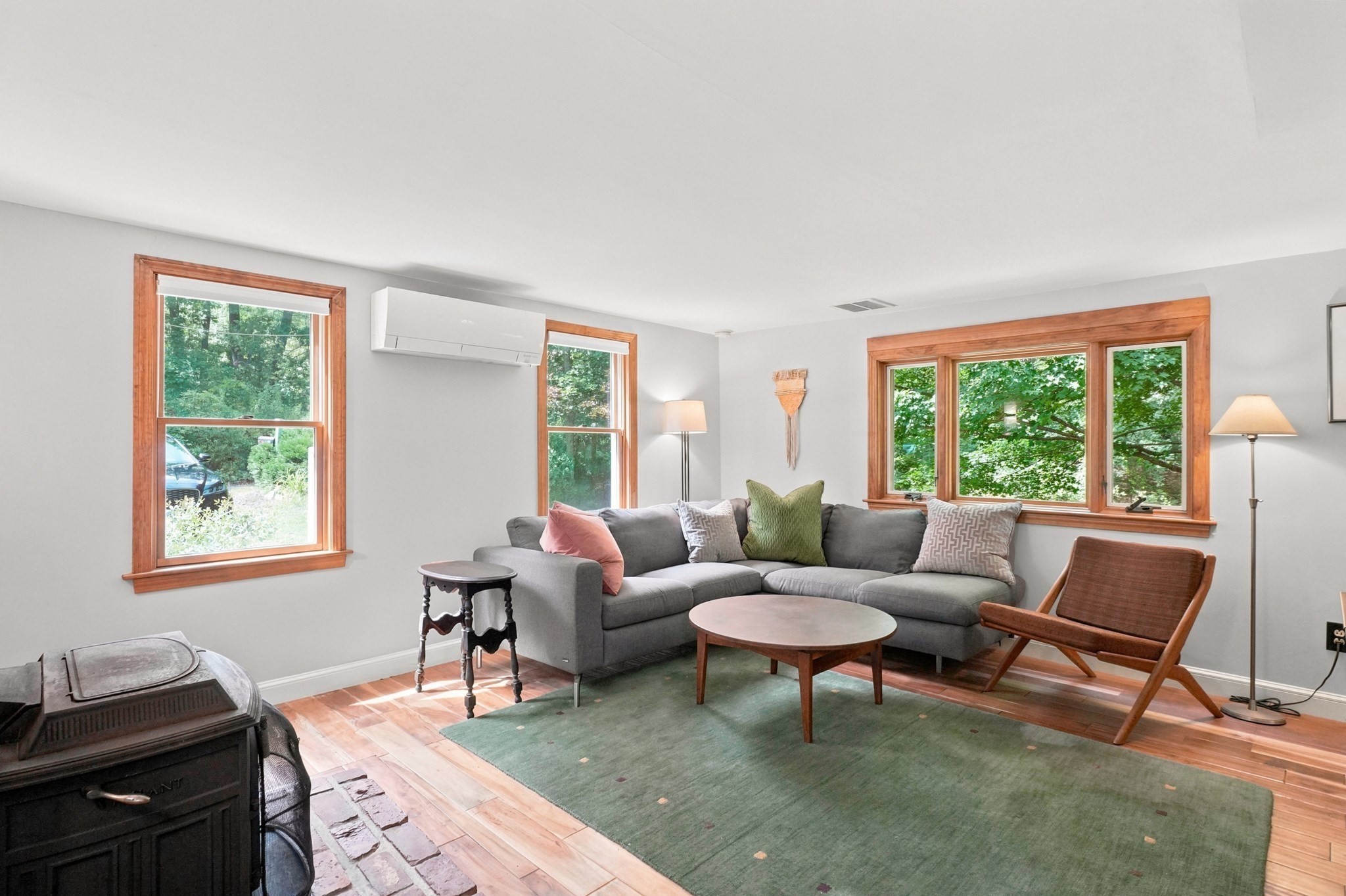 17 Spring Hill Road Newbury, MA 01922 - Photo 10 of 42 Gallery Image 10