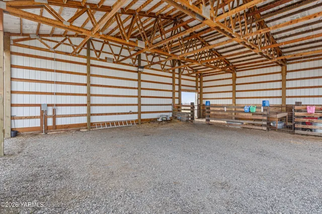 $750,000 | 3630 Progressive Road, Wapato, WA 98951