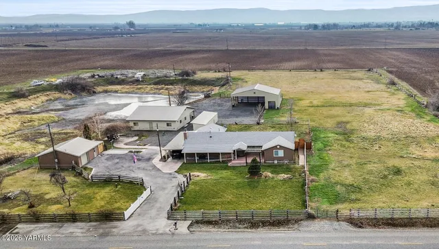 $750,000 | 3630 Progressive Road, Wapato, WA 98951