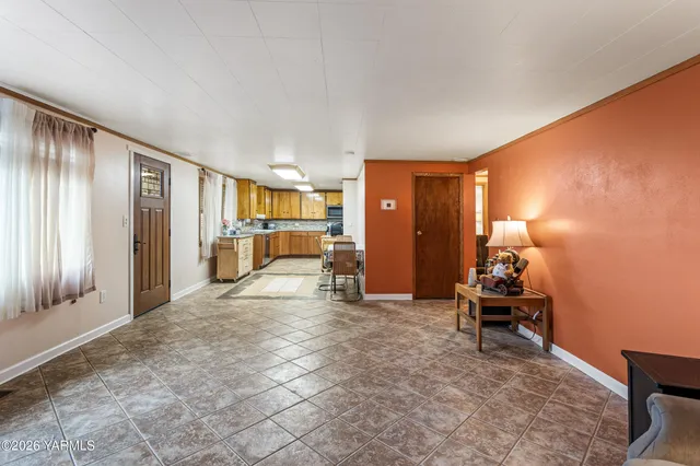 $750,000 | 3630 Progressive Road, Wapato, WA 98951