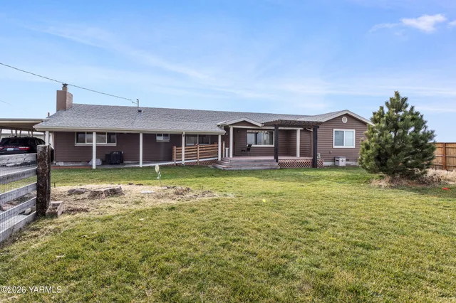 $750,000 | 3630 Progressive Road, Wapato, WA 98951