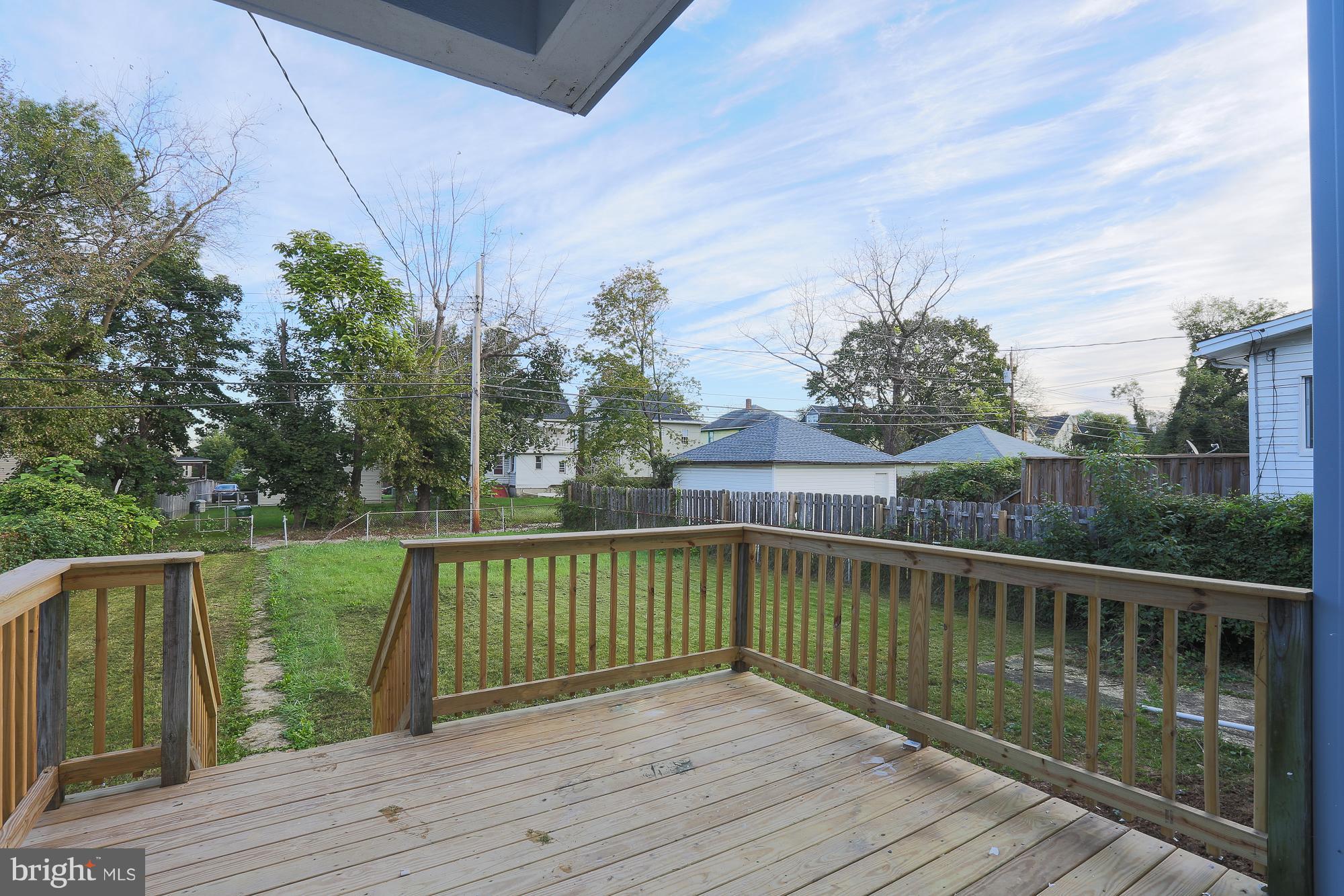 4216 Ridgewood Avenue Baltimore, MD 21215 - Photo 15 of 29 Patio to spacious backyard