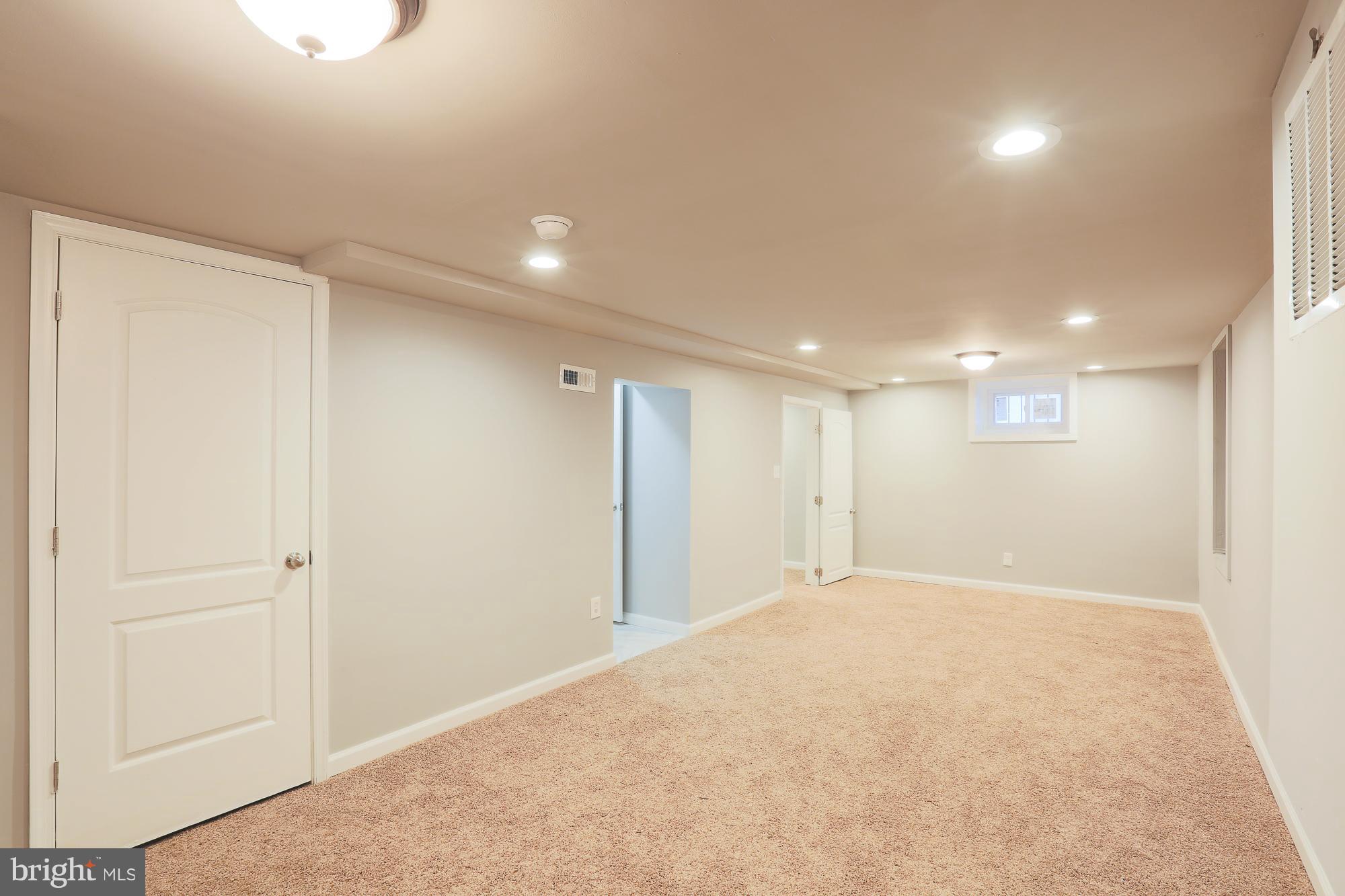 4216 Ridgewood Avenue Baltimore, MD 21215 - Photo 21 of 29