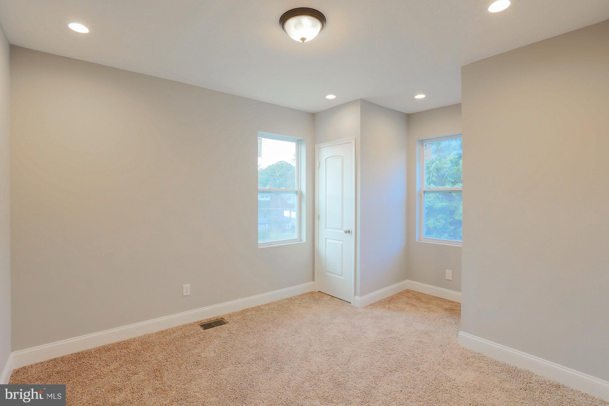 4216 Ridgewood Avenue Baltimore, MD 21215 - Photo 25 of 29