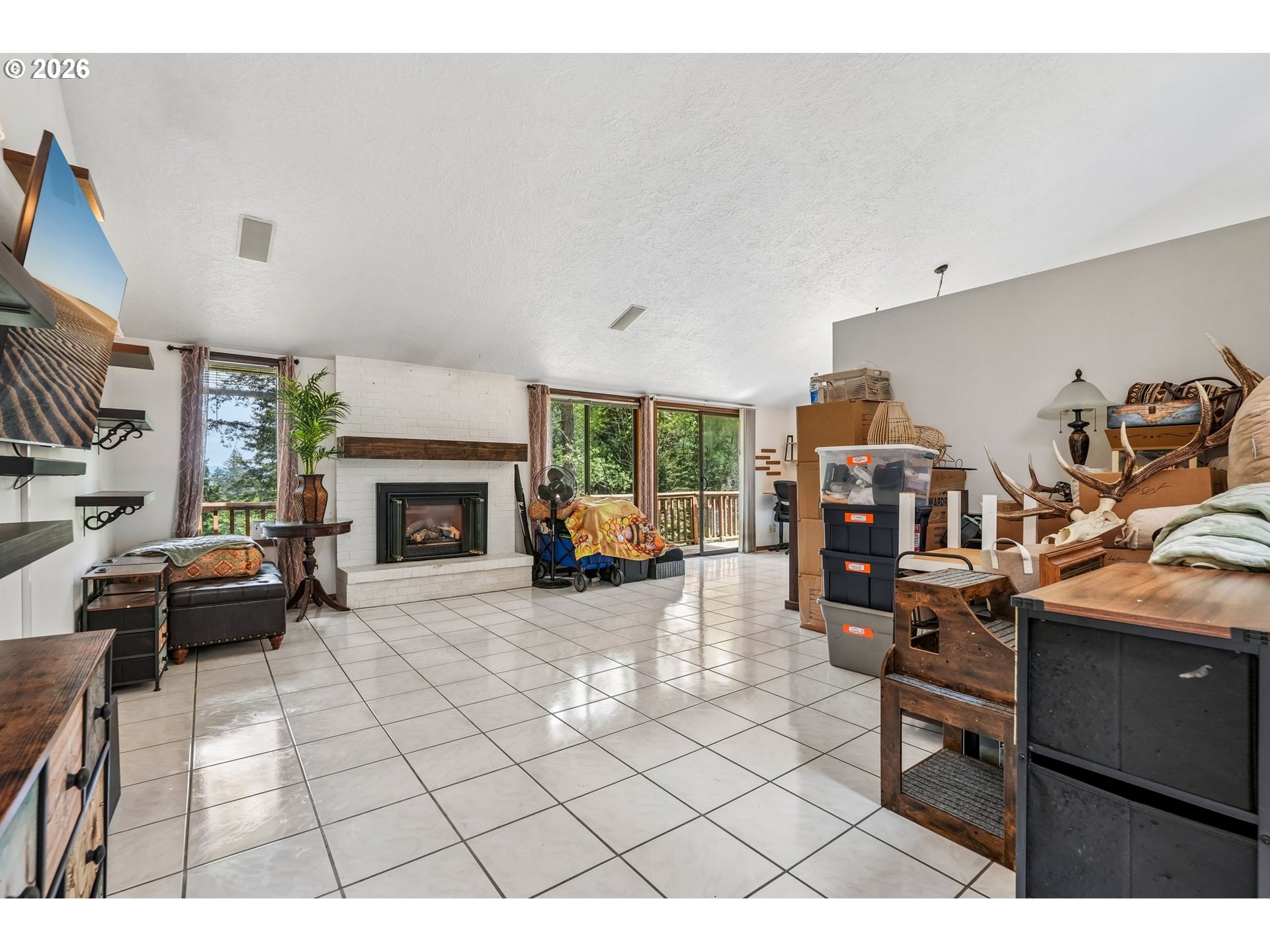 13620 Southwest Fern Street Portland, OR 97223 - Photo 3 of 41