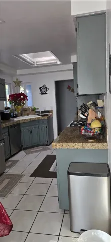 $1,000 | 240 East Shady Grove Drive, Riverside, CA 92507