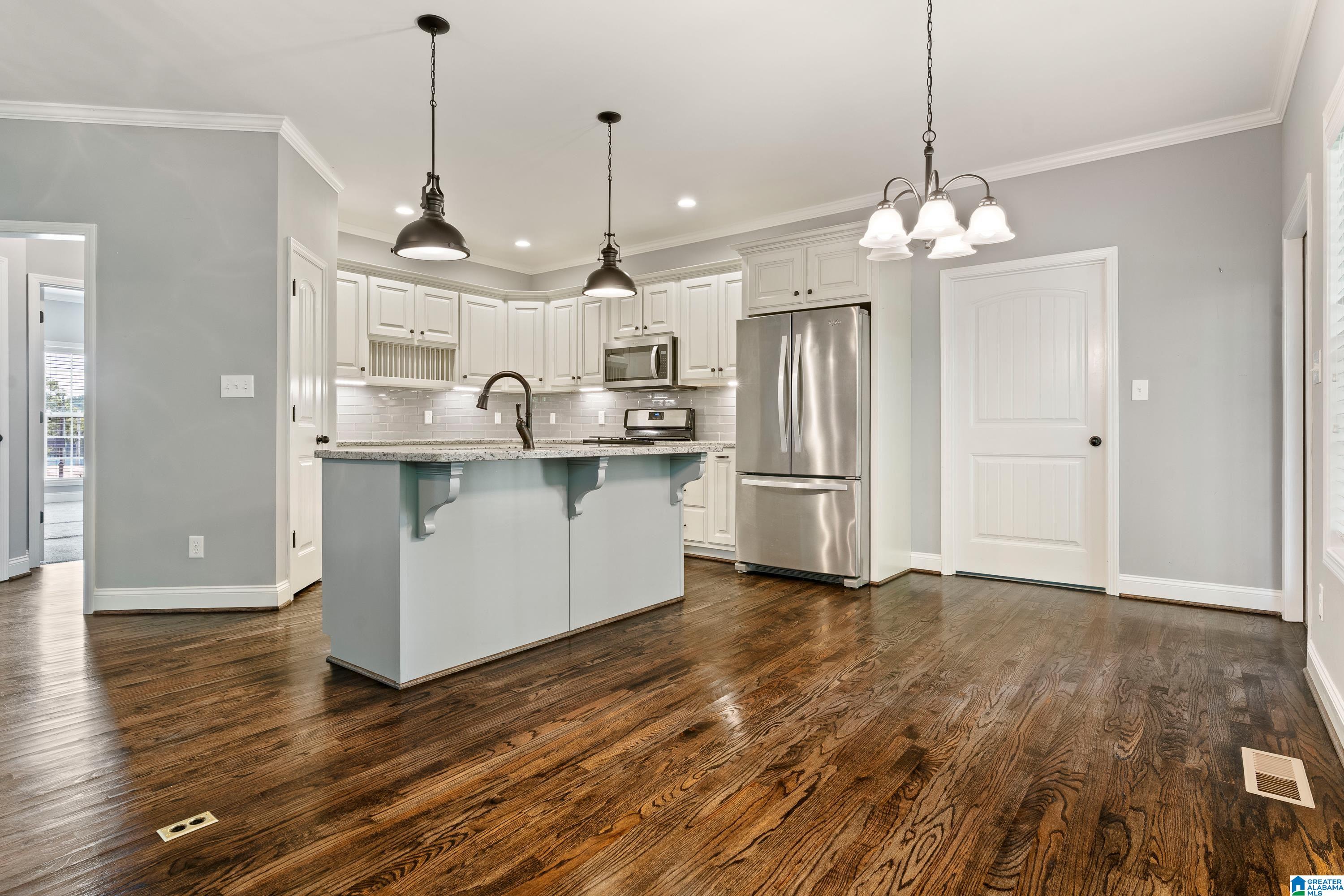 1594 Overlook Point Warrior, AL 35180 - Photo 7 of 51
