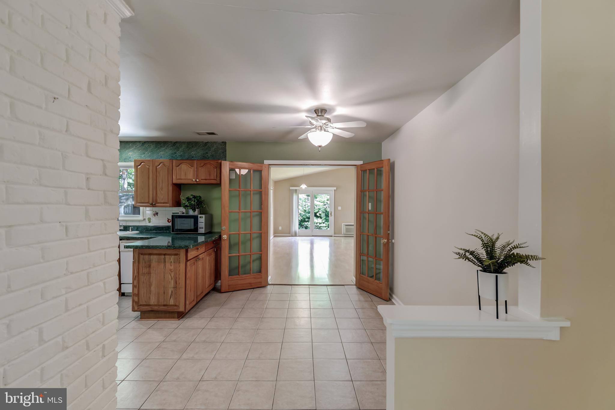 7116 Catlett Street Springfield, VA 22151 - Photo 11 of 57 Gallery Image 11