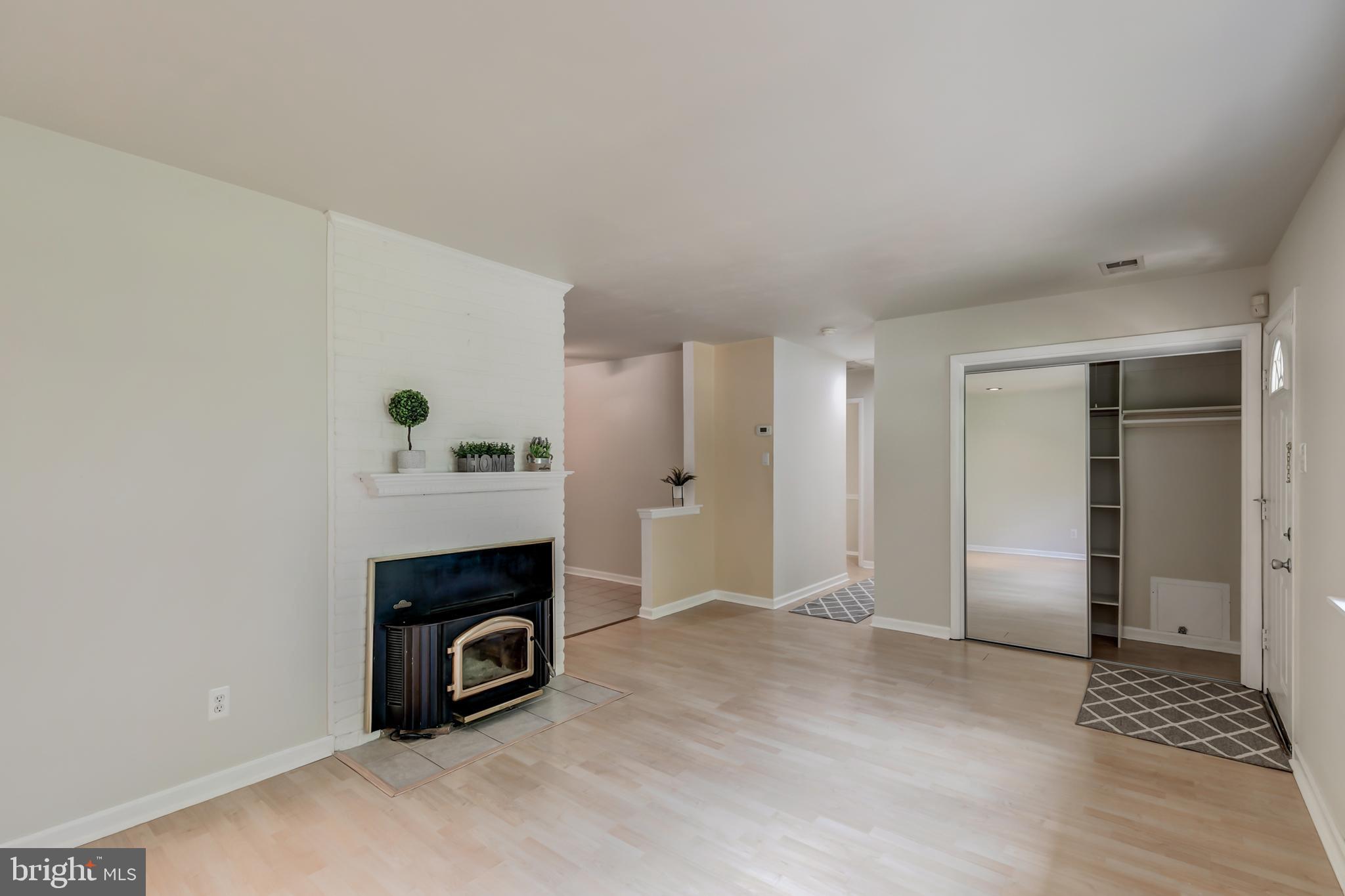 7116 Catlett Street Springfield, VA 22151 - Photo 8 of 57 Gallery Image 8
