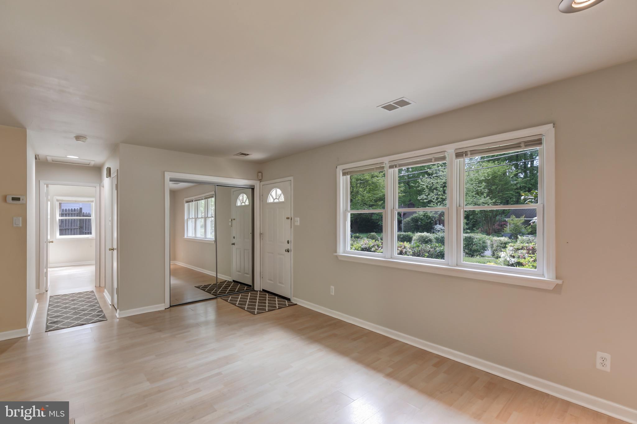 7116 Catlett Street Springfield, VA 22151 - Photo 9 of 57 Gallery Image 9