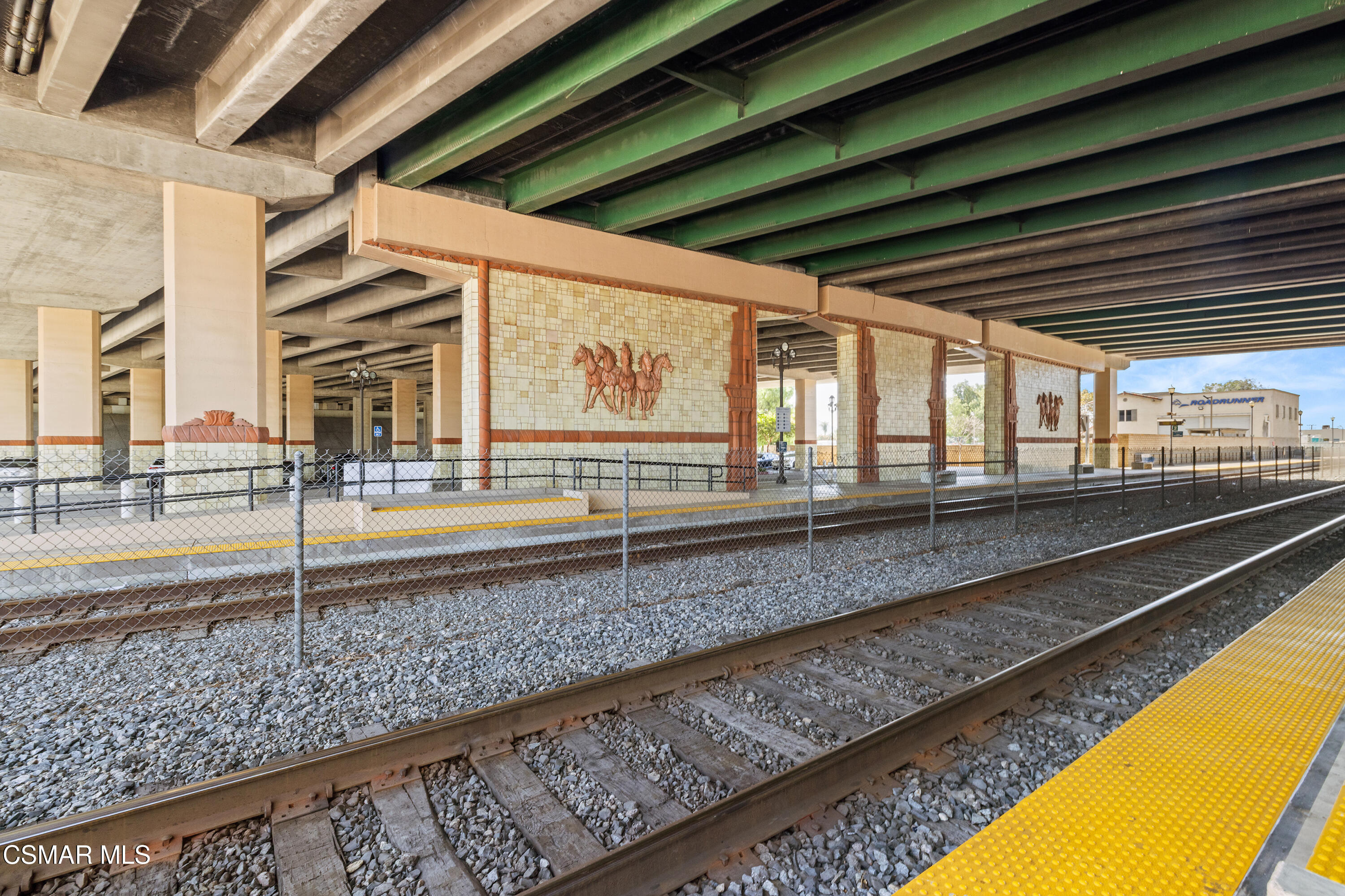 60 Grandview Circle Camarillo, CA 93010 - Photo 35 of 38 MetroStation