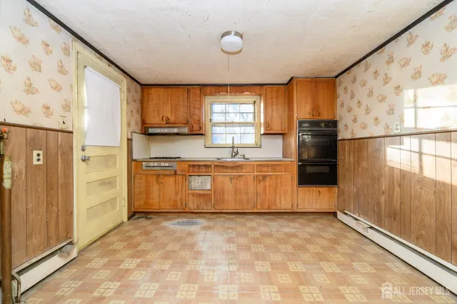 $299,000 | 49 Navajo Avenue, Lake Hiawatha, NJ 07034