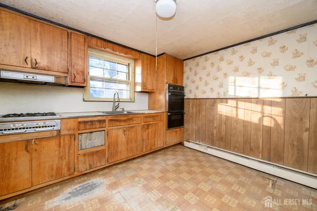 $299,000 | 49 Navajo Avenue, Lake Hiawatha, NJ 07034