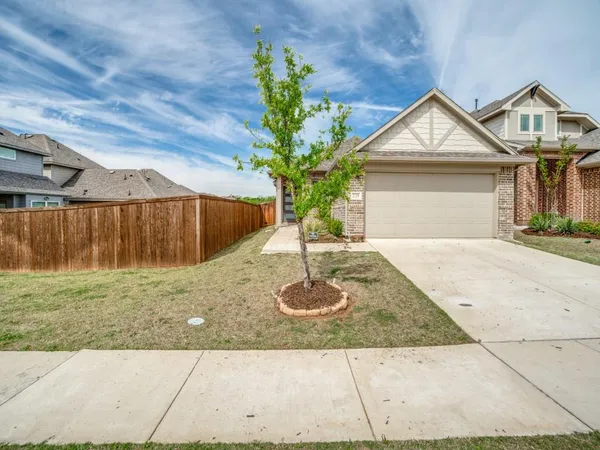 $330,000 | 229 Town Pk Avenue, Princeton, TX 75407