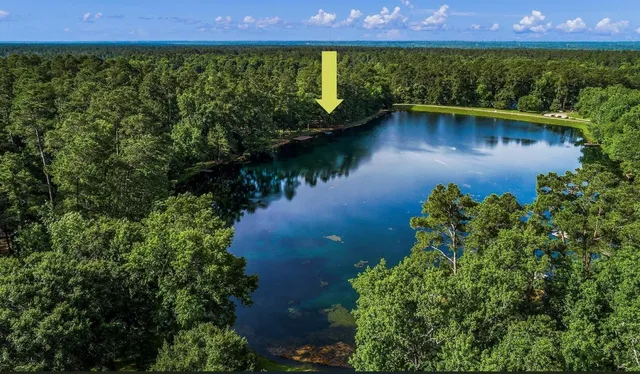 $369,900 | 10289 Crescent Drive, Montgomery, TX 77316