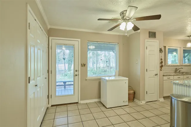 $369,900 | 10289 Crescent Drive, Montgomery, TX 77316