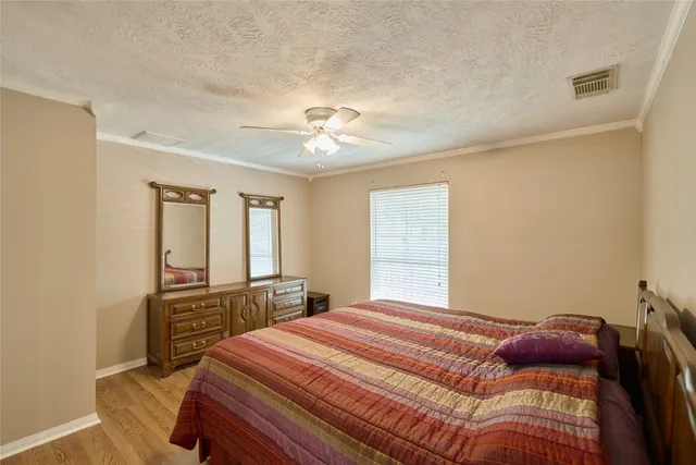 $369,900 | 10289 Crescent Drive, Montgomery, TX 77316