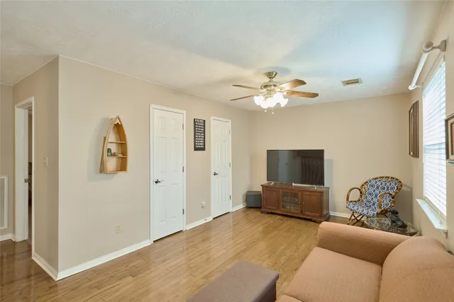 $369,900 | 10289 Crescent Drive, Montgomery, TX 77316