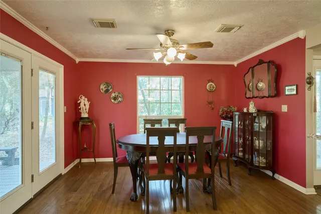 $369,900 | 10289 Crescent Drive, Montgomery, TX 77316
