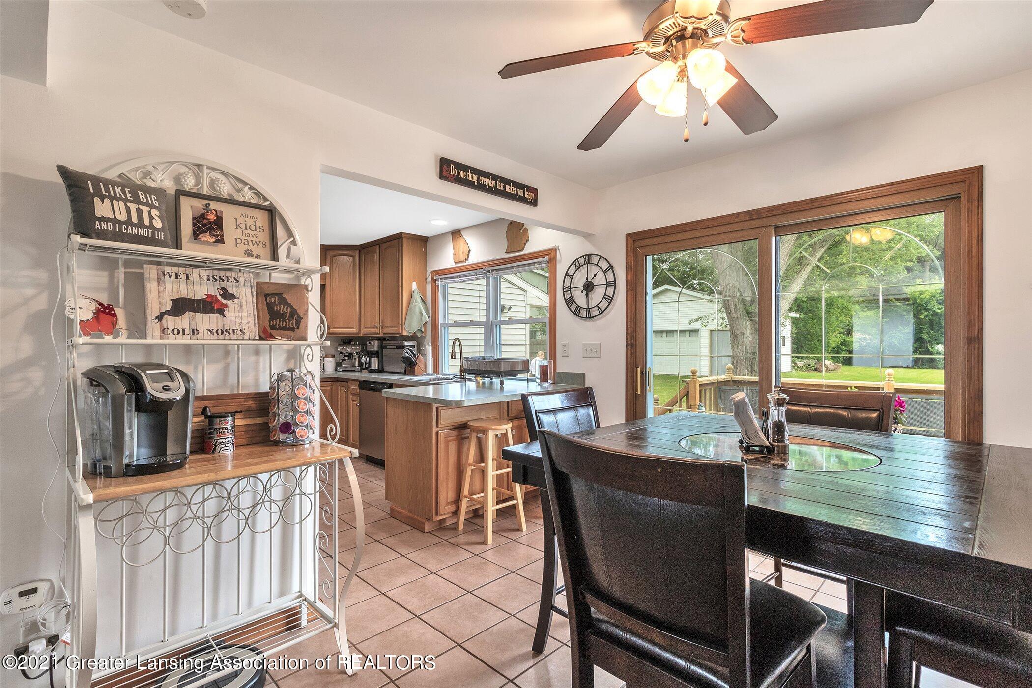 1327 Pierce Road Lansing, MI 48910 - Photo 10 of 34 Dining to Kitchen