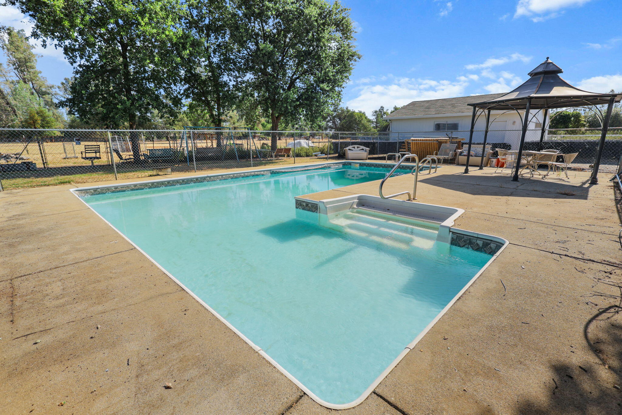 15680 Cloverdale Road Anderson, CA 96007 - Photo 7 of 27 Pool