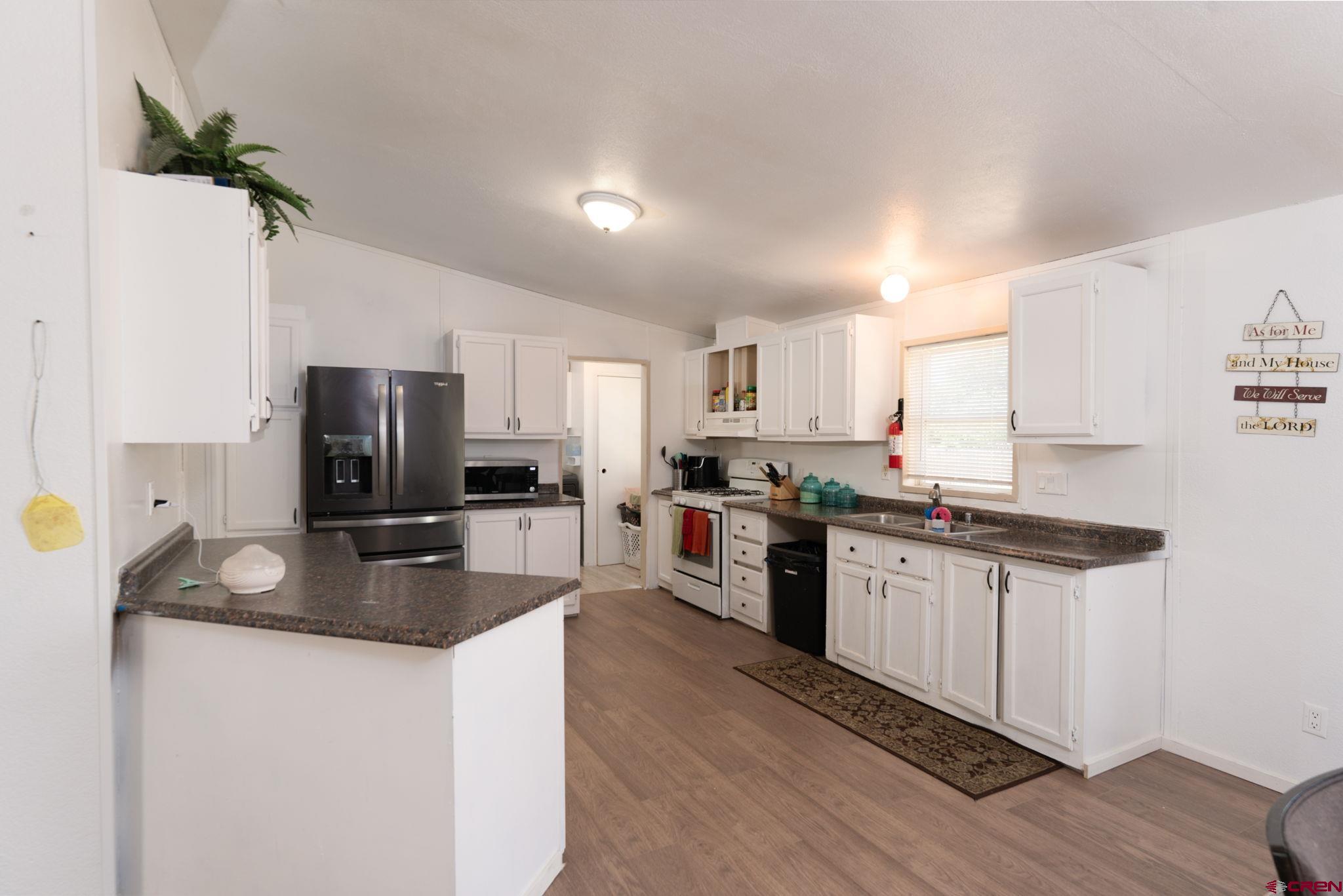 1270 Wagon Road Montrose, CO 81401 - Photo 11 of 35