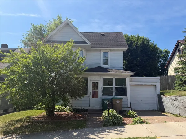 $199,999 | 103 West Elm Street, Chippewa Falls, WI 54729