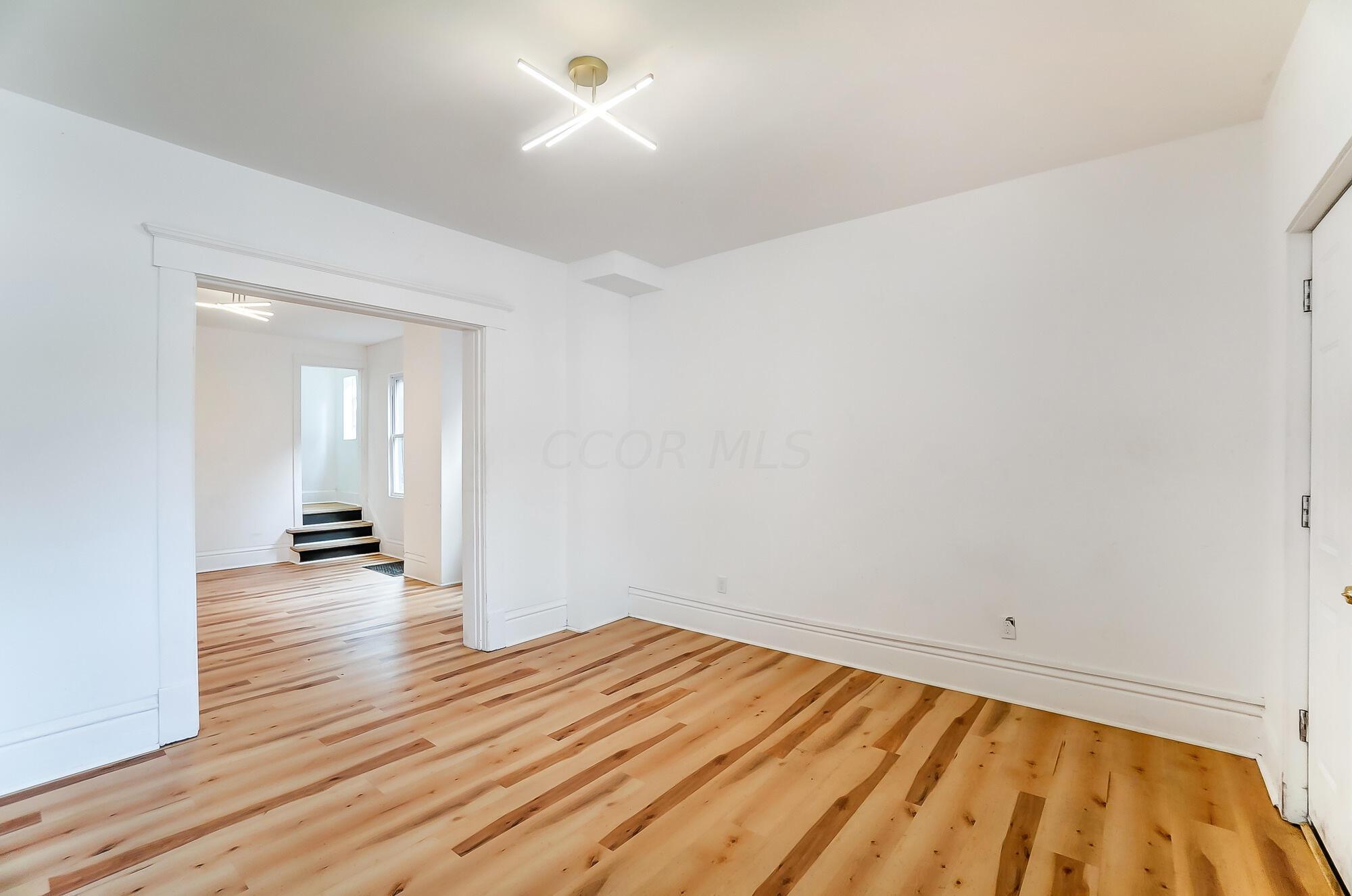 1118-1120 Lockbourne Road Columbus, OH 43206 - Photo 36 of 66 043