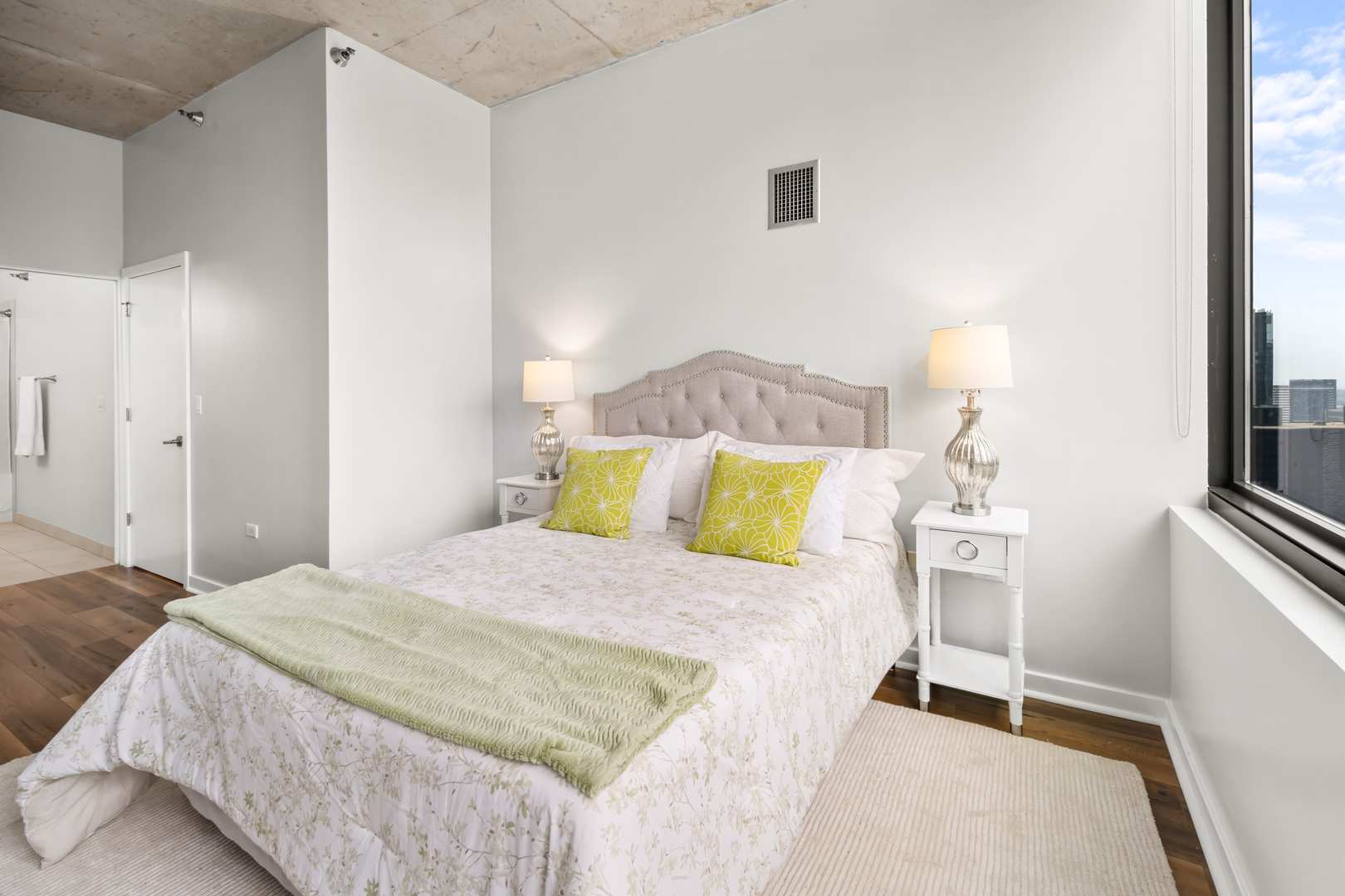235 West Van Buren Street, Unit 3615 Chicago, IL 60607 - Photo 14 of 21