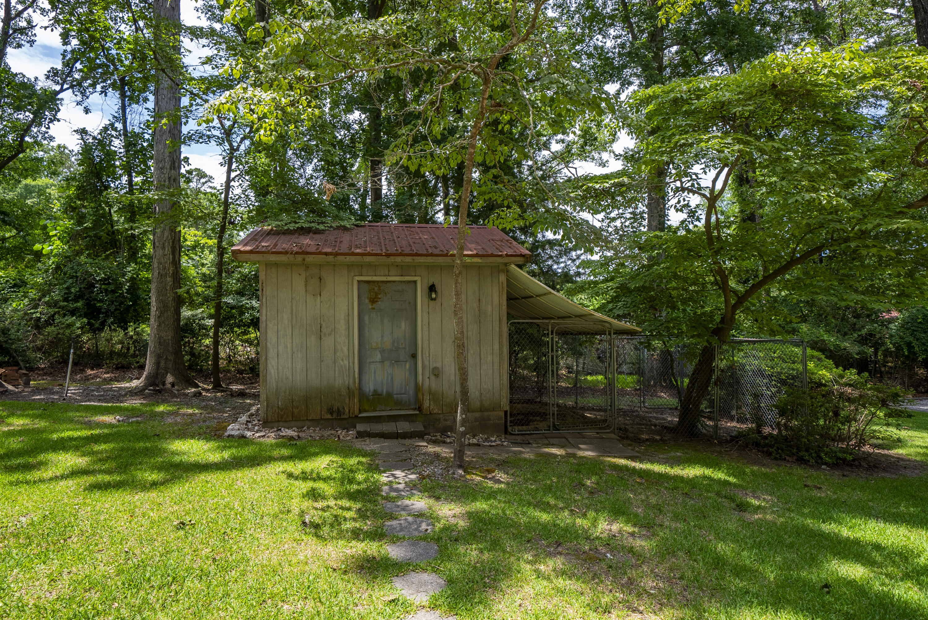 1239 Shull Island Road Gilbert, SC 29054 - Photo 7 of 52