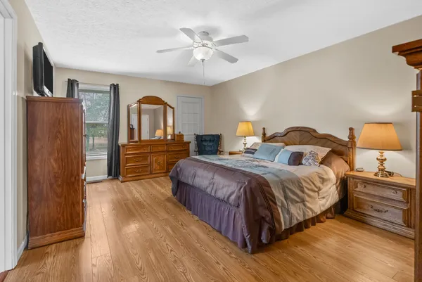 $297,500 | 1230 Bark Ridge Circle, Hopkinsville, KY 42240