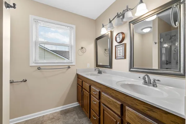 $297,500 | 1230 Bark Ridge Circle, Hopkinsville, KY 42240