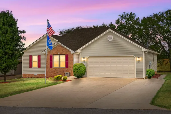 $297,500 | 1230 Bark Ridge Circle, Hopkinsville, KY 42240