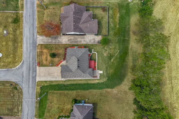 $297,500 | 1230 Bark Ridge Circle, Hopkinsville, KY 42240