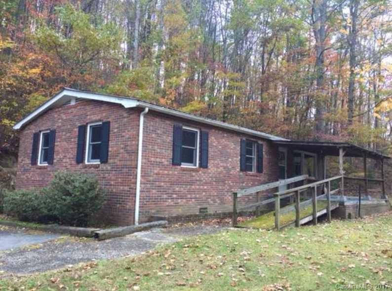 1274 Old Murray Road Mars Hill, NC 28754 - Photo 2 of 18 Gallery Image 2