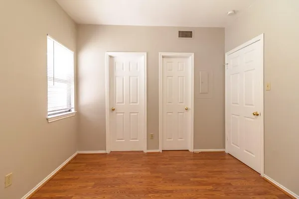 $1,100 | 706 West 22nd Street, Unit 307, Austin, TX 78705