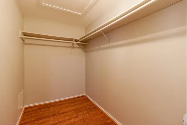 $1,100 | 706 West 22nd Street, Unit 307, Austin, TX 78705