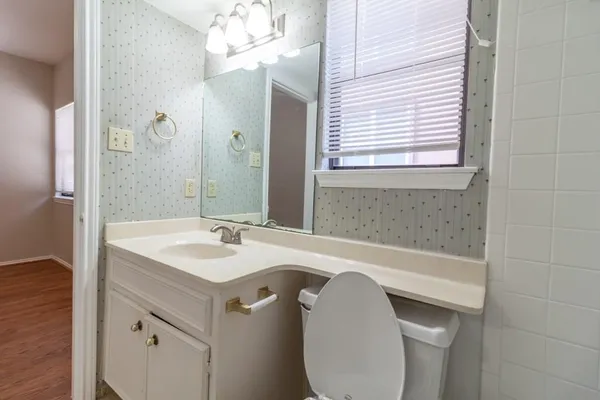 $1,100 | 706 West 22nd Street, Unit 307, Austin, TX 78705