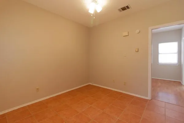 $1,100 | 706 West 22nd Street, Unit 307, Austin, TX 78705