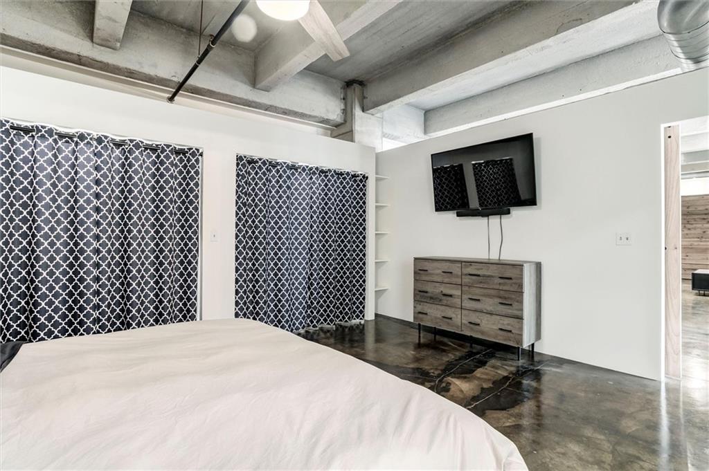 360 West Pershing Road, Unit 230 Kansas City, MO 64108 - Photo 13 of 33