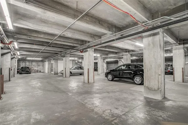 $455,000 | 360 West Pershing Road, Unit 230, Kansas City, MO 64108