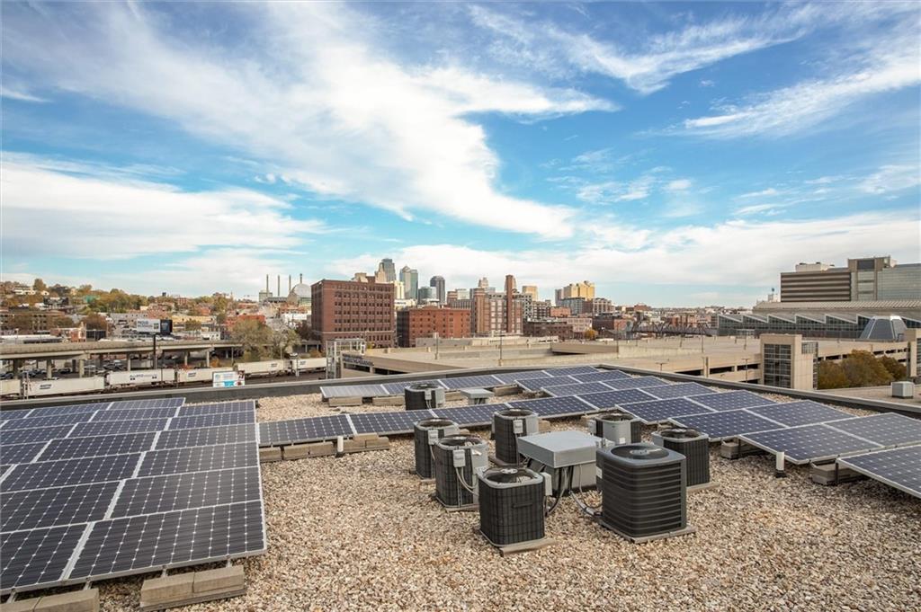 360 West Pershing Road, Unit 230 Kansas City, MO 64108 - Photo 29 of 33