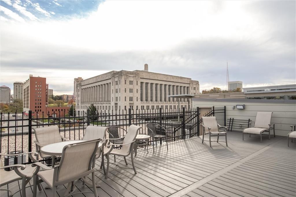 360 West Pershing Road, Unit 230 Kansas City, MO 64108 - Photo 30 of 36