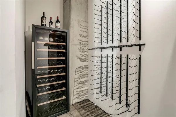 $455,000 | 360 West Pershing Road, Unit 230, Kansas City, MO 64108