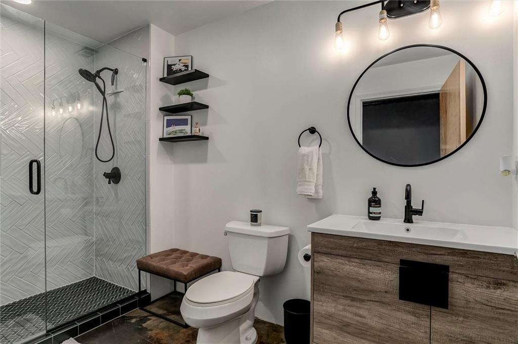 360 West Pershing Road, Unit 230 Kansas City, MO 64108 - Photo 5 of 36