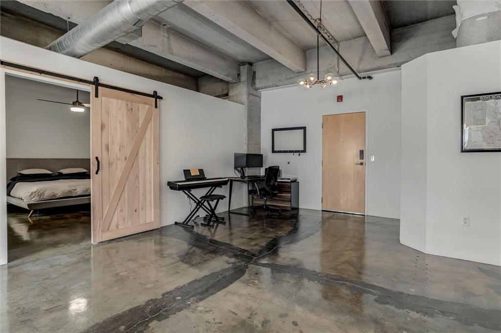 360 West Pershing Road, Unit 230 Kansas City, MO 64108 - Photo 6 of 36